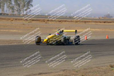 media/Oct-29-2022-CalClub SCCA (Sat) [[e05833b2e9]]/Around the Pits/